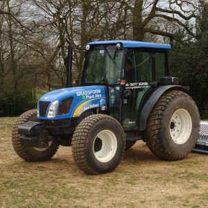 New Holland Tractor T4020 - Hire